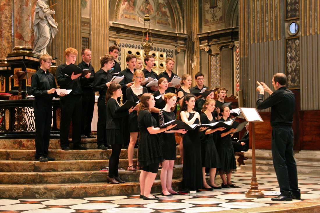 The Choir of Somerville College at the Santuario di Caravaggio